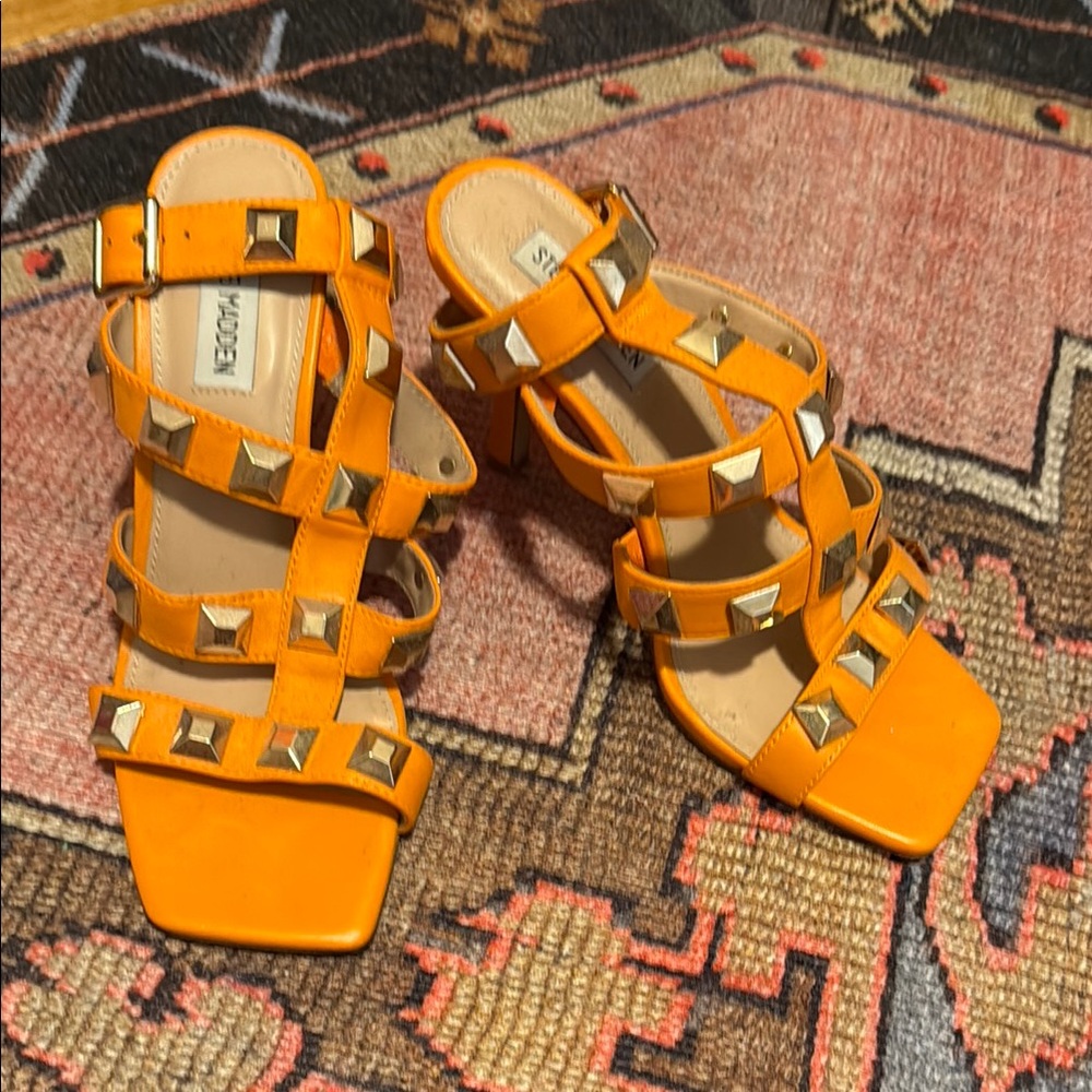 Steve Madden Orange Heels Vibrant Statement Footwear